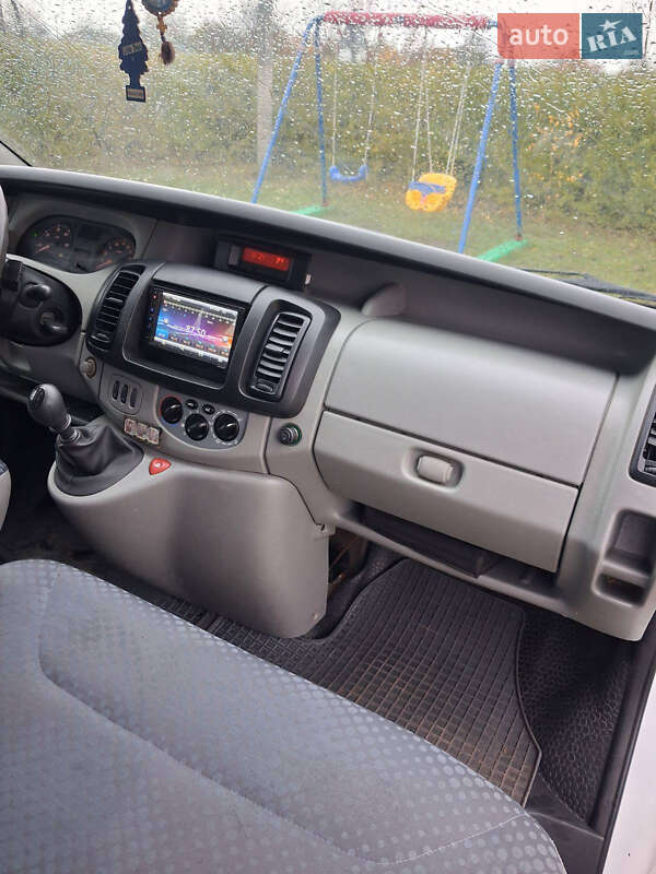 Мінівен Renault Trafic 2009 в Валках фото 25 Мінівен Renault Trafic 2009 в Валках