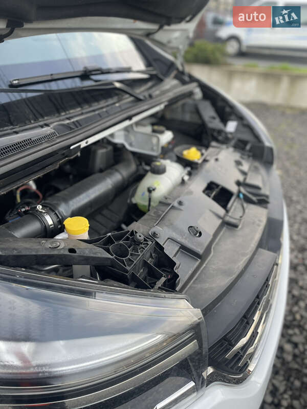 Вантажний фургон Renault Trafic 2020 в Луцьку