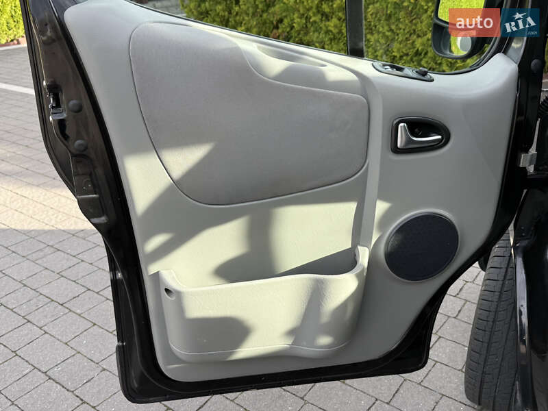 Мінівен Renault Trafic 2014 в Стрию