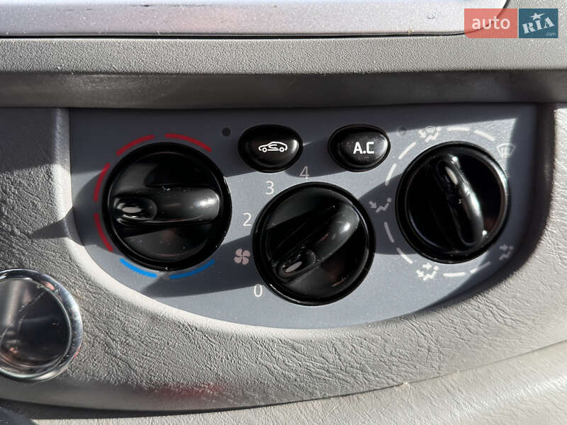 Мінівен Renault Trafic 2014 в Стрию