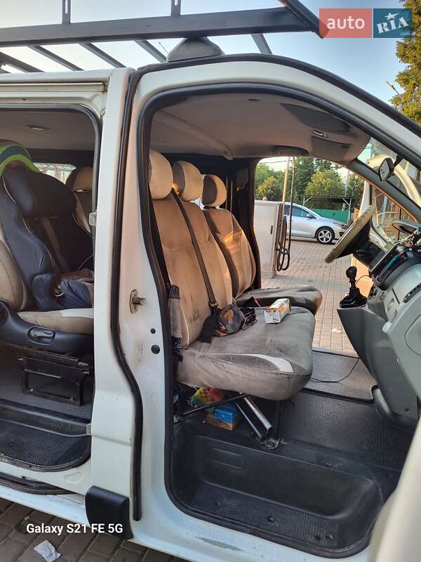 Минивэн Renault Trafic 2008 в Черновцах