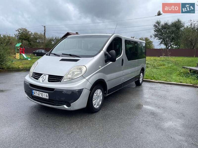 Минивэн Renault Trafic 2011 в Калуше