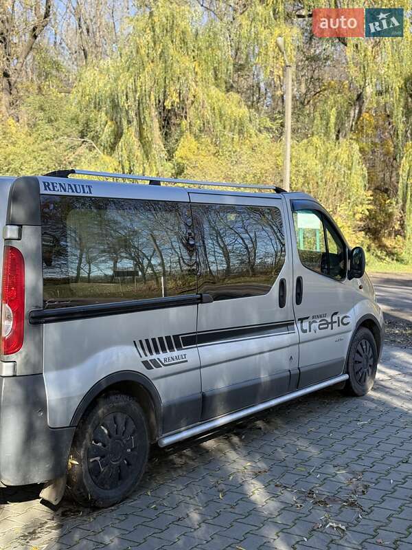 Минивэн Renault Trafic 2007 в Тульчине