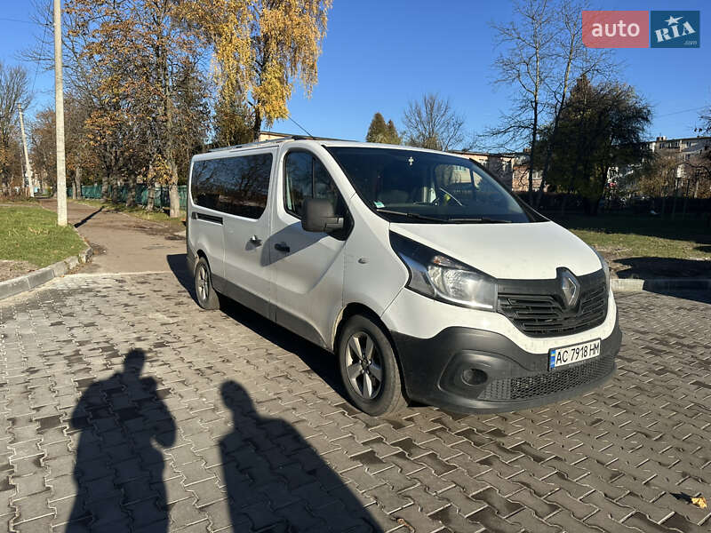 Минивэн Renault Trafic 2016 в Луцке фото Минивэн Renault Trafic 2016 в Луцке