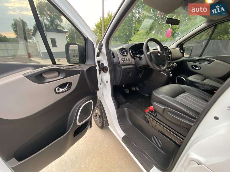 Грузовой фургон Renault Trafic 2015 в Киеве