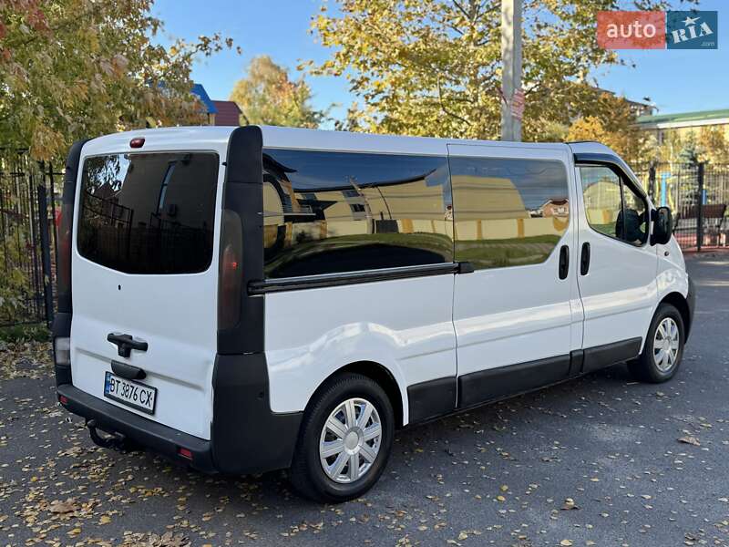 Мінівен Renault Trafic 2005 в Одесі