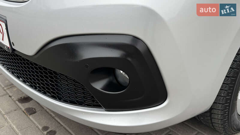 Вантажний фургон Renault Trafic 2021 в Вінниці