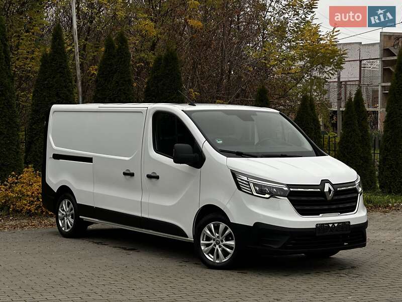 Грузовой фургон Renault Trafic 2022 в Ровно