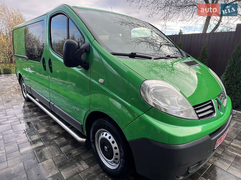 Минивэн Renault Trafic 2013 в Дубно