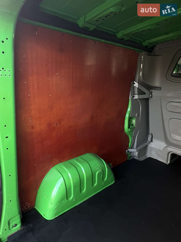 Минивэн Renault Trafic 2013 в Дубно