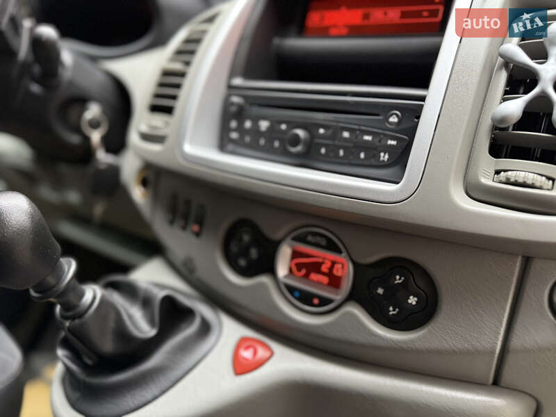 Мінівен Renault Trafic 2013 в Києві