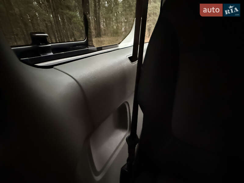 Мінівен Renault Trafic 2013 в Києві