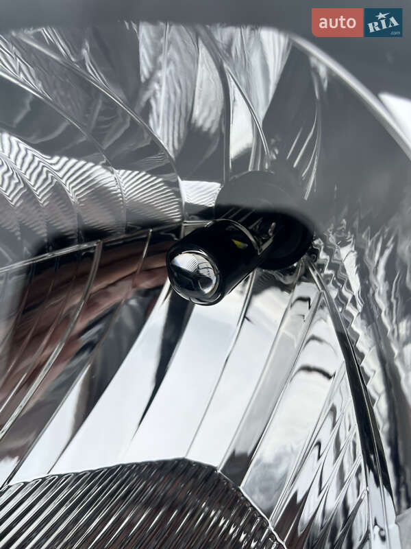 Микроавтобус грузовой (до 3,5т) Renault Trafic 2006 в Полонном фото 17 Микроавтобус грузовой (до 3,5т) Renault Trafic 2006 в Полонном