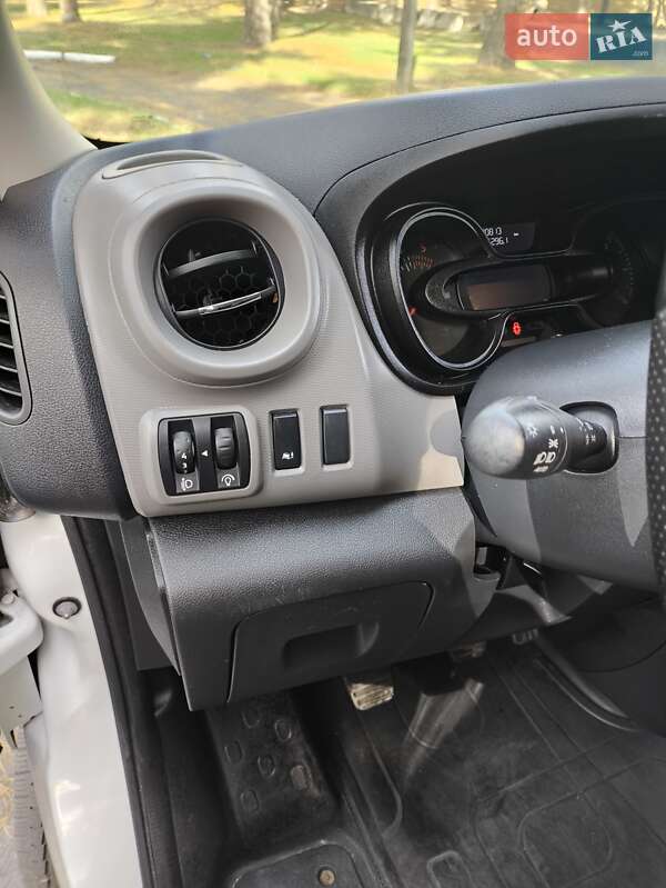 Минивэн Renault Trafic 2018 в Маневичах фото 10 Минивэн Renault Trafic 2018 в Маневичах