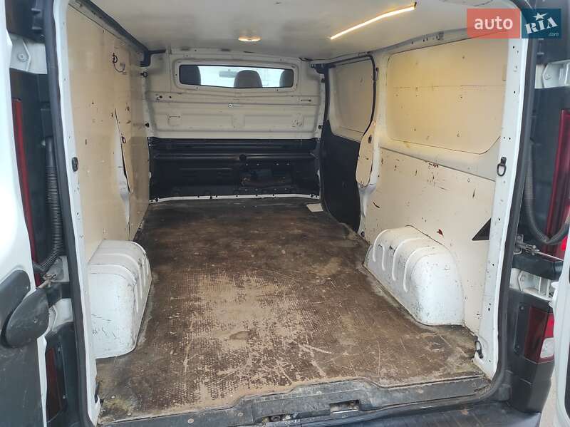 Грузовой фургон Renault Trafic 2016 в Луцке