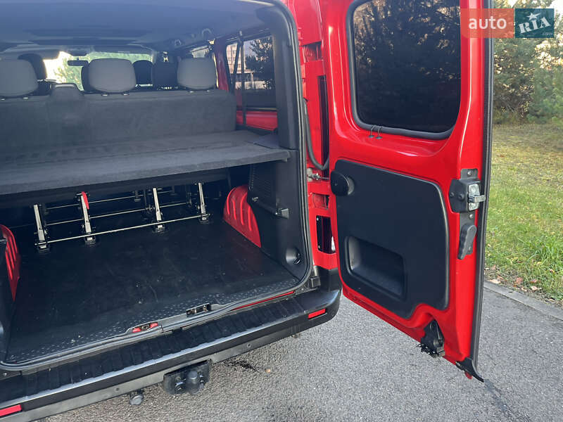 Грузопассажирский фургон Renault Trafic 2016 в Ковеле фото 30 Грузопассажирский фургон Renault Trafic 2016 в Ковеле