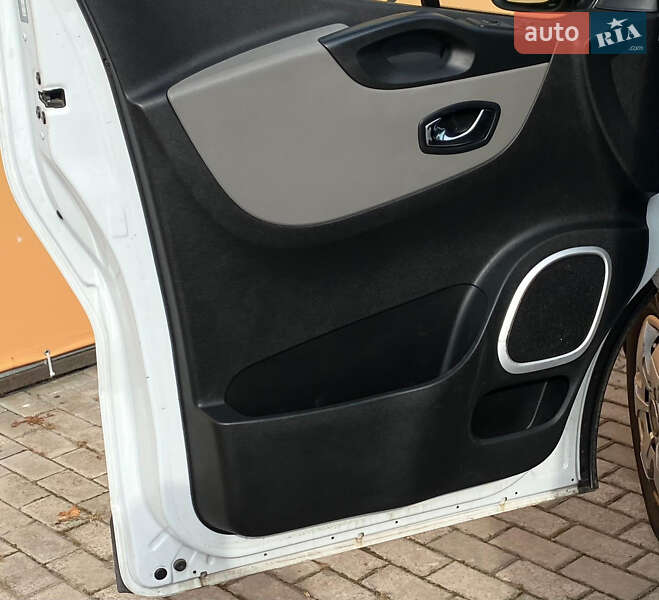 Грузовой фургон Renault Trafic 2018 в Ровно фото 20 Грузовой фургон Renault Trafic 2018 в Ровно