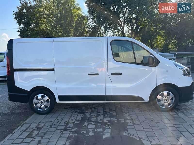 Вантажний фургон Renault Trafic 2020 в Дубні