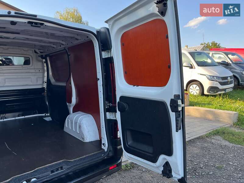 Вантажний фургон Renault Trafic 2020 в Дубні