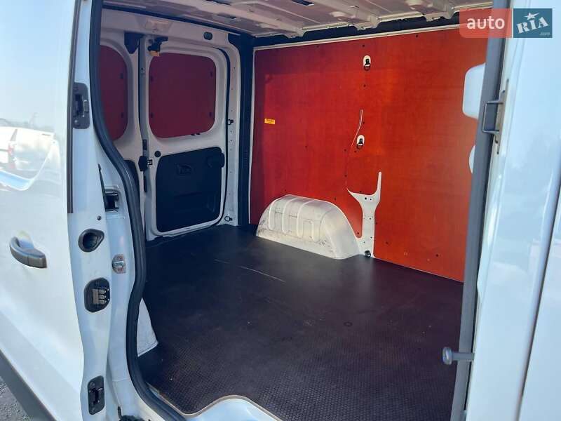 Вантажний фургон Renault Trafic 2020 в Дубні