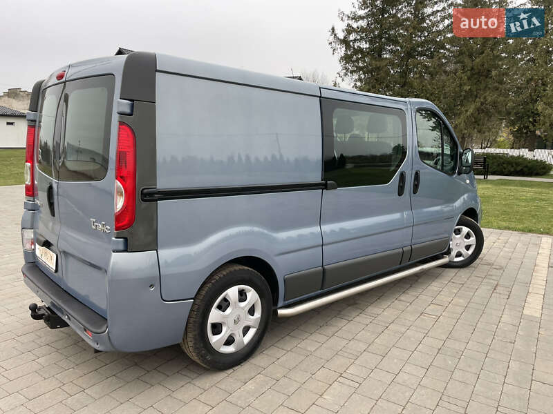 Минивэн Renault Trafic 2012 в Дубно