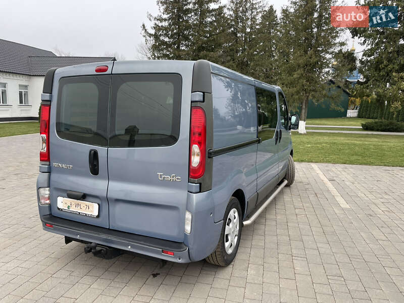 Минивэн Renault Trafic 2012 в Дубно