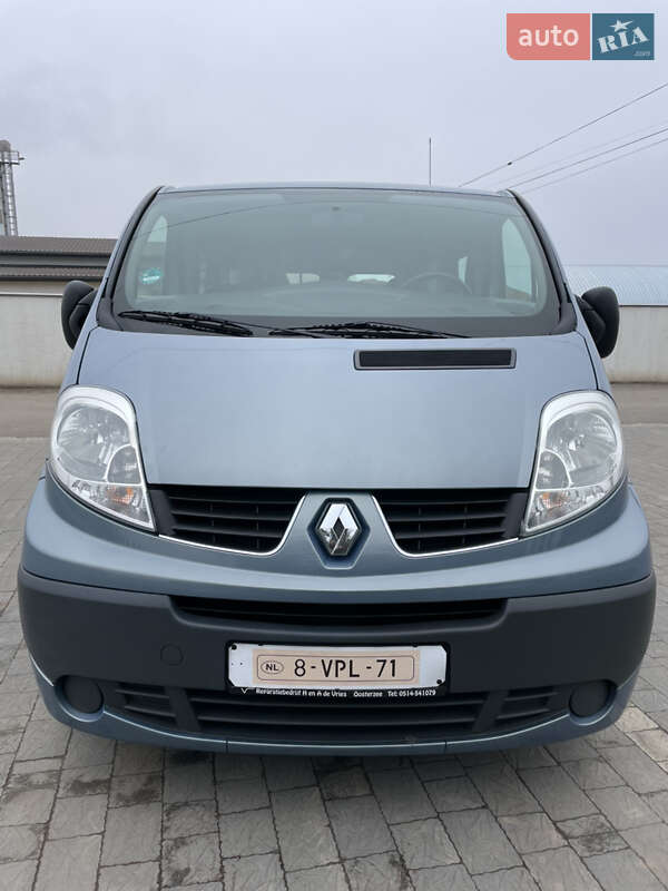 Минивэн Renault Trafic 2012 в Дубно