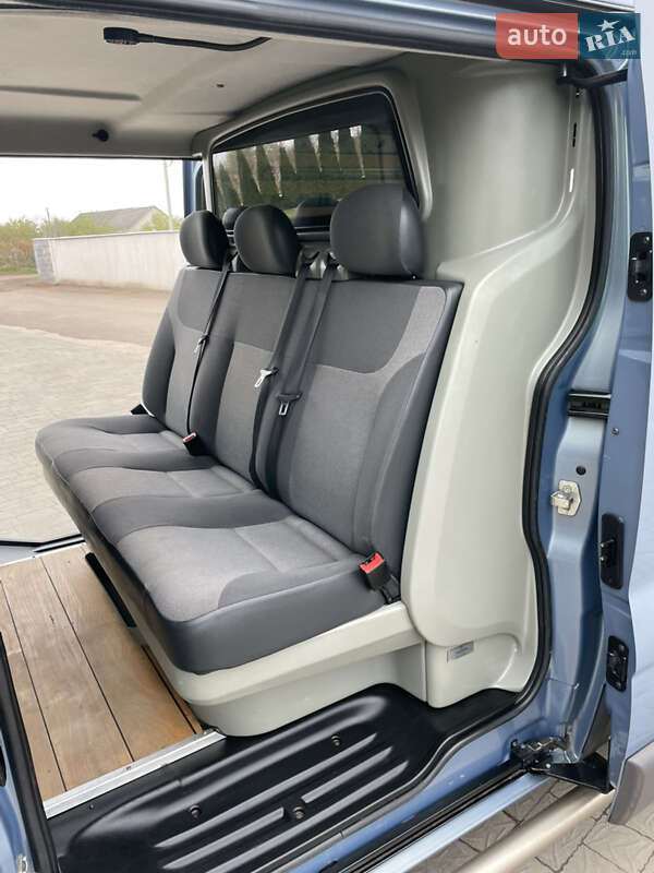 Минивэн Renault Trafic 2012 в Дубно