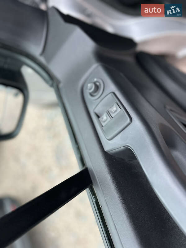 Вантажний фургон Renault Trafic 2021 в Рівному