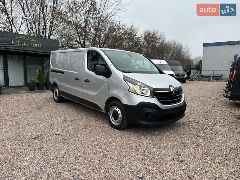 Вантажний фургон Renault Trafic 2021 в Рівному