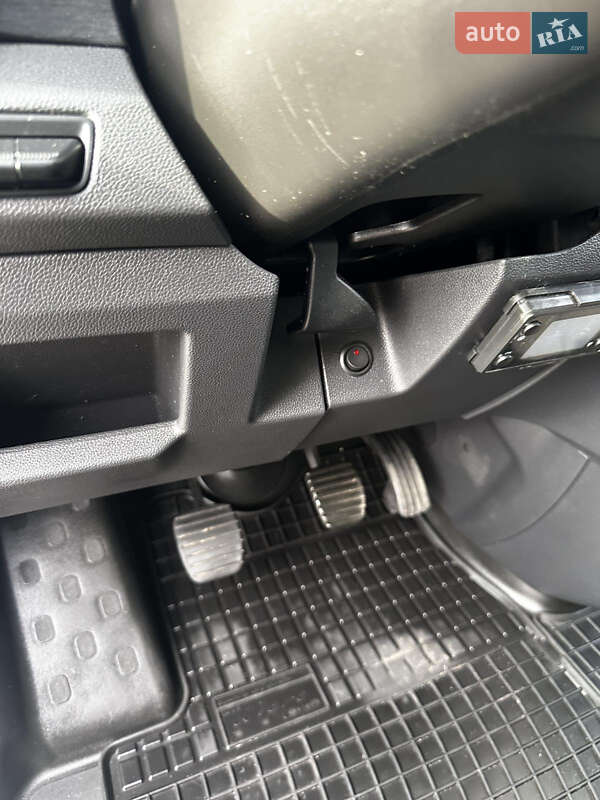 Минивэн Renault Trafic 2022 в Киеве фото 33 Минивэн Renault Trafic 2022 в Киеве