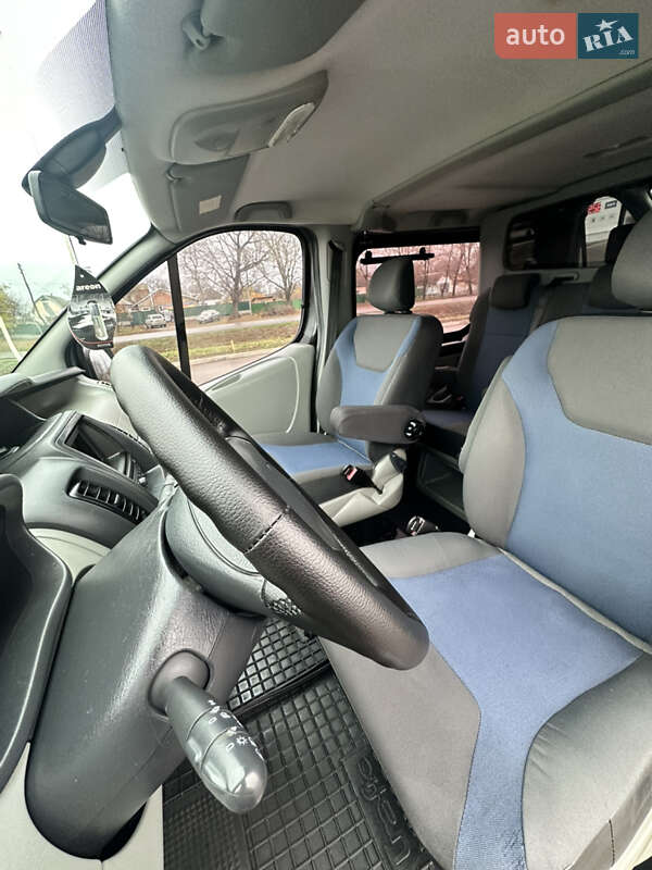 Минивэн Renault Trafic 2012 в Миргороде фото 24 Минивэн Renault Trafic 2012 в Миргороде