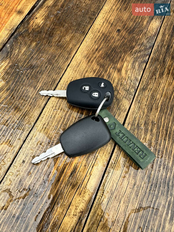 Минивэн Renault Trafic 2012 в Миргороде фото 49 Минивэн Renault Trafic 2012 в Миргороде