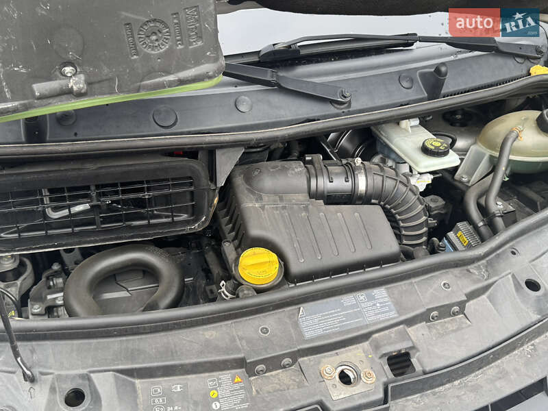 Микроавтобус грузовой (до 3,5т) Renault Trafic 2014 в Василькове