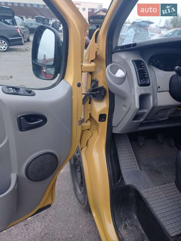 Грузовой фургон Renault Trafic 2005 в Виннице