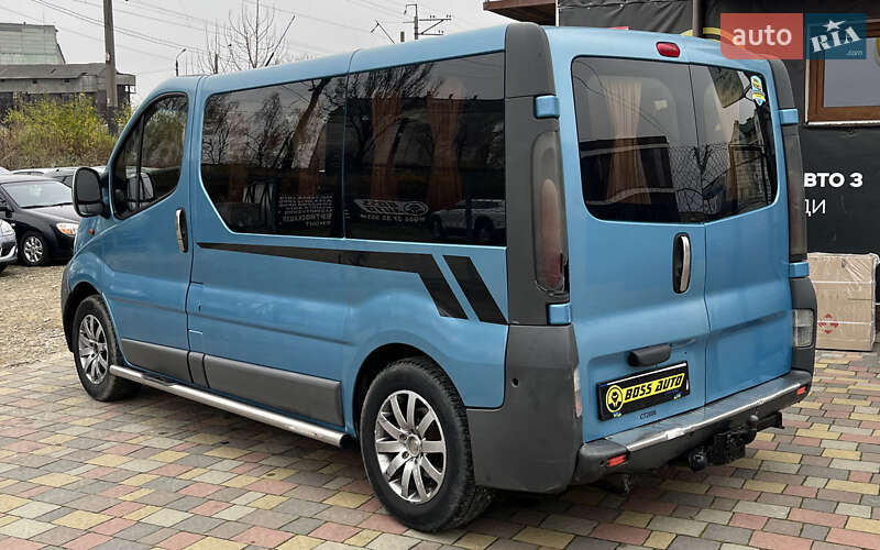 Минивэн Renault Trafic 2003 в Стрые