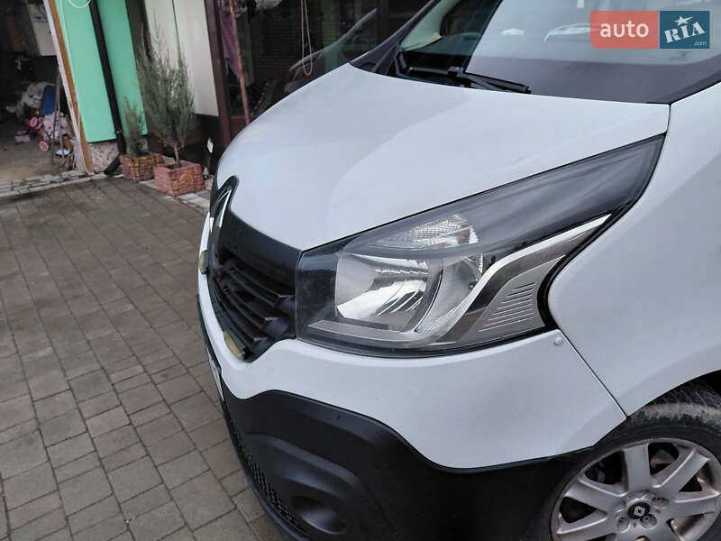 Минивэн Renault Trafic 2015 в Бродах фото 8 Минивэн Renault Trafic 2015 в Бродах