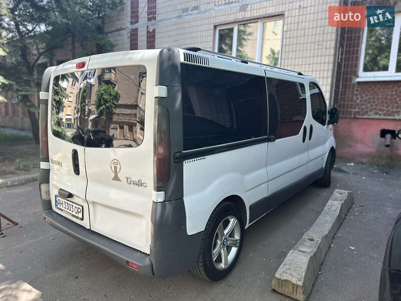 Мінівен Renault Trafic 2002 в Торчині