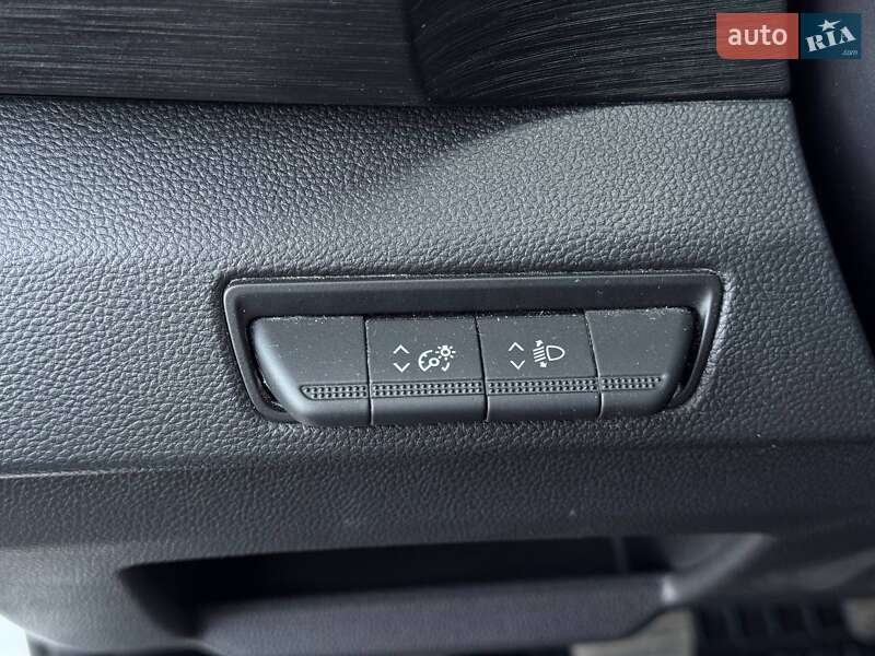 Минивэн Renault Trafic 2022 в Ровно фото 39 Минивэн Renault Trafic 2022 в Ровно