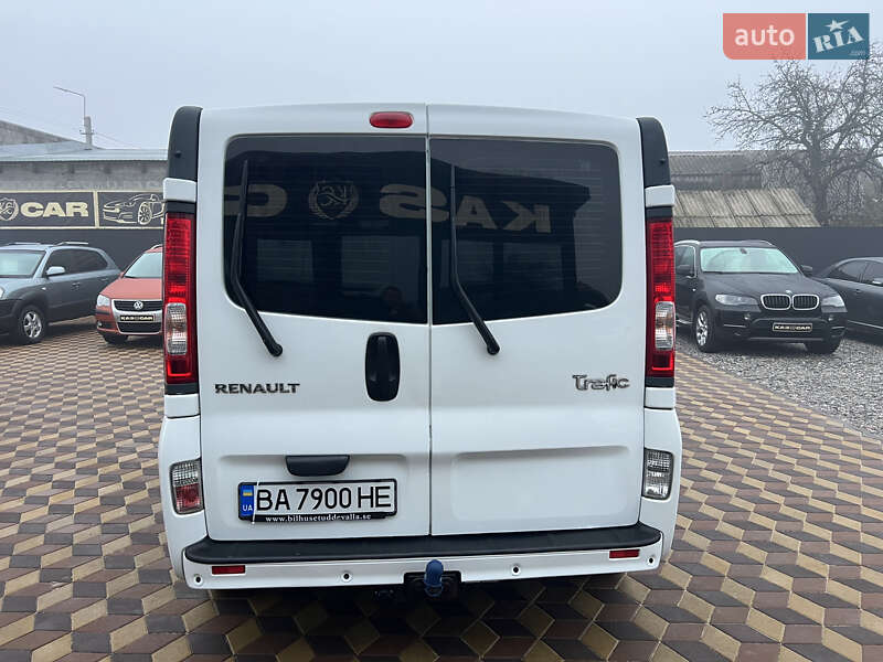 Минивэн Renault Trafic 2014 в Знаменке фото 6 Минивэн Renault Trafic 2014 в Знаменке