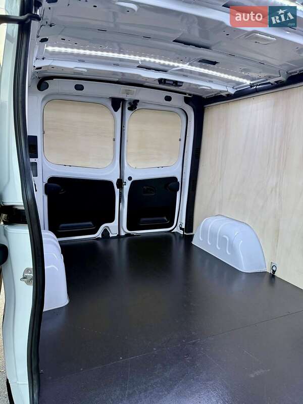 Грузовой фургон Renault Trafic 2024 в Киеве фото 52 Грузовой фургон Renault Trafic 2024 в Киеве