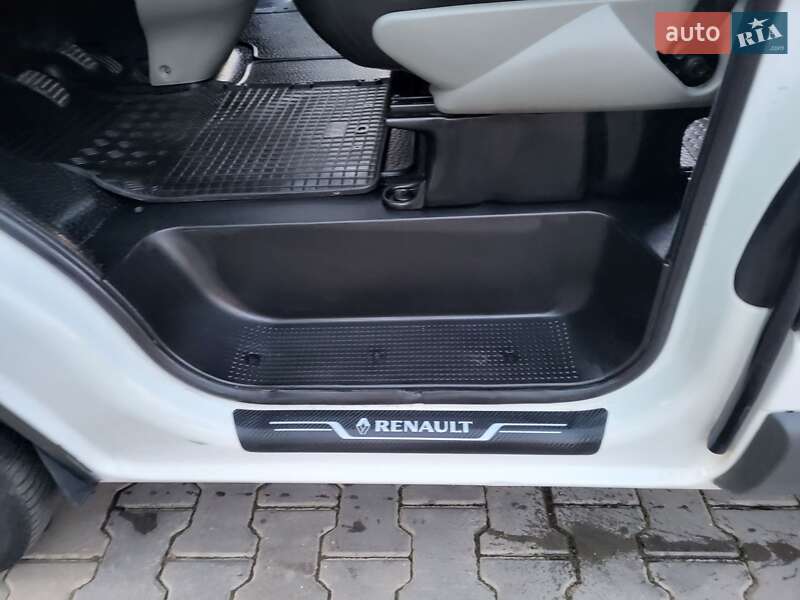 Минивэн Renault Trafic 2007 в Хмельницком фото 53 Минивэн Renault Trafic 2007 в Хмельницком