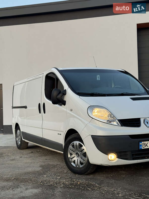 Грузовой фургон Renault Trafic 2014 в Ровно фото 2 Грузовой фургон Renault Trafic 2014 в Ровно