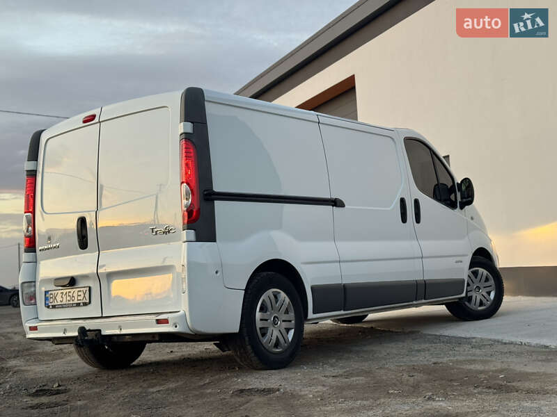 Грузовой фургон Renault Trafic 2014 в Ровно фото 17 Грузовой фургон Renault Trafic 2014 в Ровно