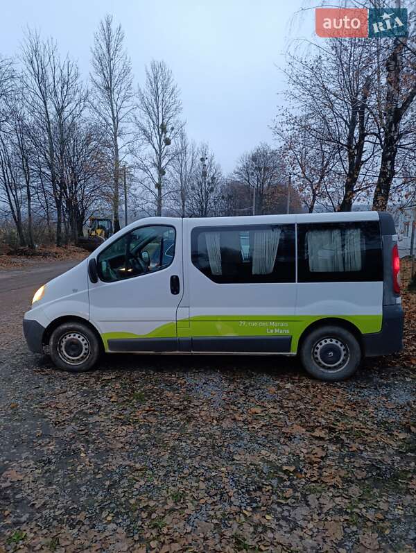 Мінівен Renault Trafic 2008 в Львові
