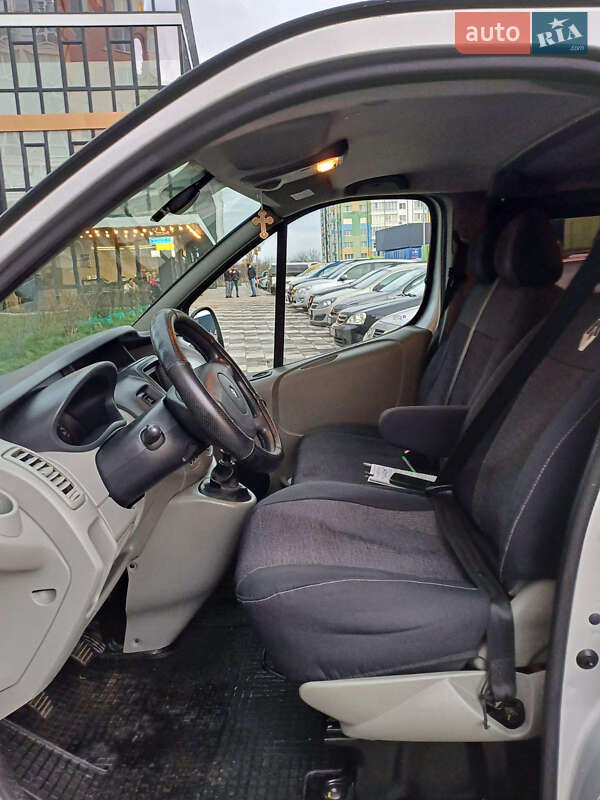 Минивэн Renault Trafic 2014 в Ивано-Франковске фото 5 Минивэн Renault Trafic 2014 в Ивано-Франковске