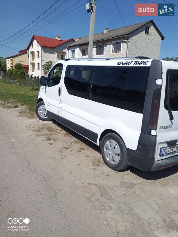 Грузопассажирский фургон Renault Trafic 2004 в Львове фото 6 Грузопассажирский фургон Renault Trafic 2004 в Львове