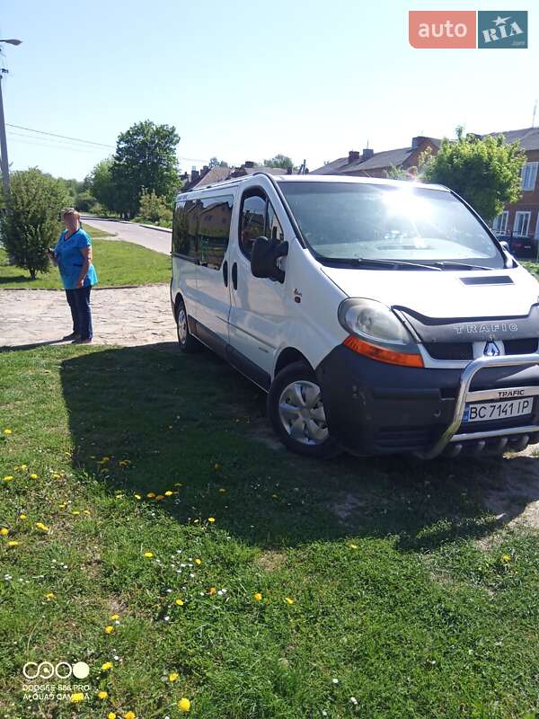 Грузопассажирский фургон Renault Trafic 2004 в Львове фото 2 Грузопассажирский фургон Renault Trafic 2004 в Львове