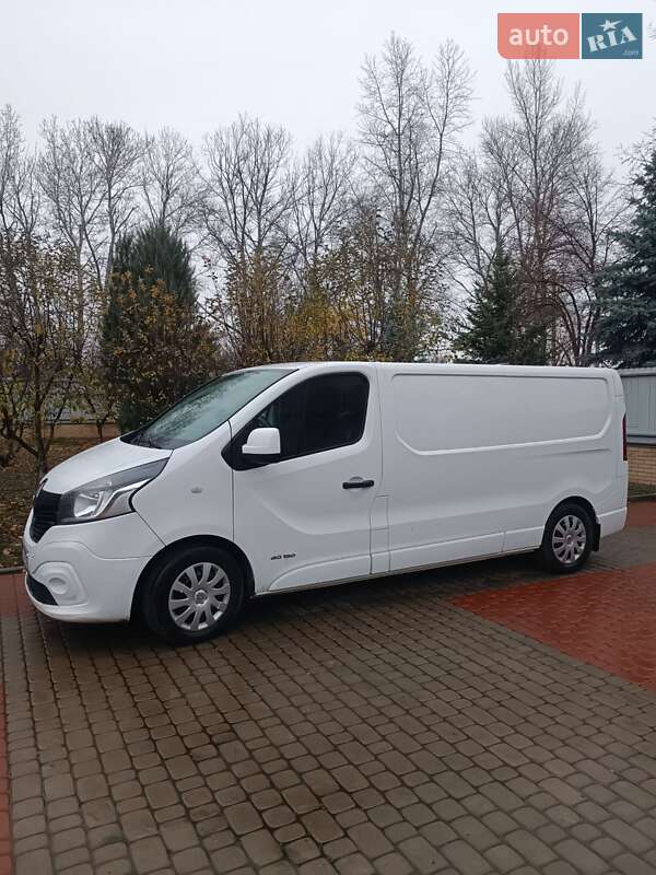 Грузовой фургон Renault Trafic 2017 в Изюме