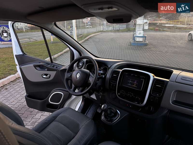 Минивэн Renault Trafic 2016 в Хмельницком